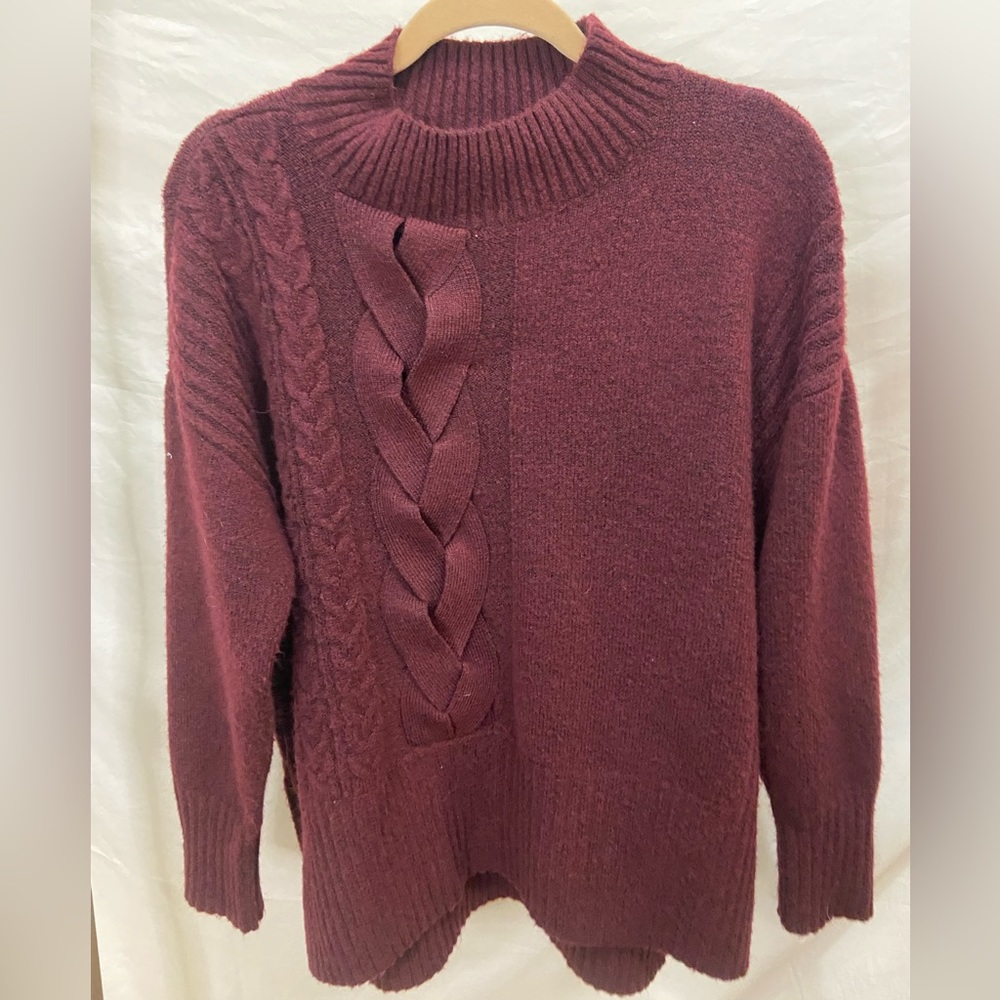 Simply Vera Wang Sweater